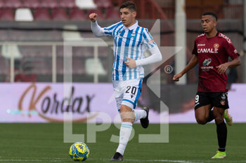 2023-01-14 - Matteo Prati Spal carries the ball - REGGINA 1914 VS SPAL - ITALIAN SERIE B - SOCCER
