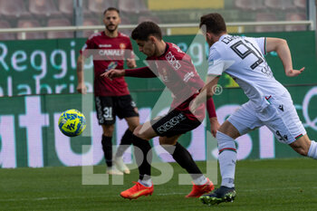 2023-01-21 - Pierozzi Niccolò Reggina carries the ball - REGGINA 1914 VS TERNANA CALCIO - ITALIAN SERIE B - SOCCER