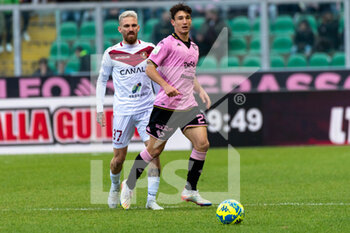 2023-02-05 - Damiani Samuele Palermo carries the ball - PALERMO FC VS REGGINA 1914 - ITALIAN SERIE B - SOCCER