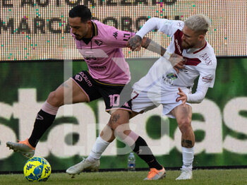 2023-02-05 - Di Mariano Francesco Palermo hindered by Zan Mayer Reggina - PALERMO FC VS REGGINA 1914 - ITALIAN SERIE B - SOCCER