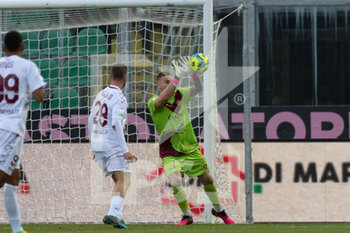 2023-02-05 - Nikita Contini Reggina saves - PALERMO FC VS REGGINA 1914 - ITALIAN SERIE B - SOCCER