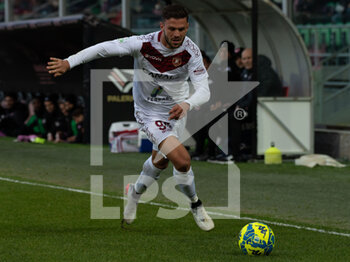 2023-02-05 - Liotti Daniele Reggina carries the ball - PALERMO FC VS REGGINA 1914 - ITALIAN SERIE B - SOCCER