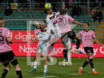 2023-02-05 - Liotti Daniele Reggina head shot - PALERMO FC VS REGGINA 1914 - ITALIAN SERIE B - SOCCER