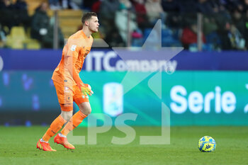 2023-02-05 - Josep Martínez of Genoa Cricket and Football Club in action during the Serie B match between Parma Calcio 1913 and Genoa Cricket and Football Club at Stadio Ennio Tardini on February 5, 2023 in Parma, Italy. - PARMA CALCIO VS GENOA CFC - ITALIAN SERIE B - SOCCER
