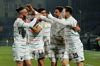 2023-02-17 - Players Venezia celebrate - AC PISA VS VENEZIA FC - ITALIAN SERIE B - SOCCER