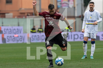 2023-02-25 - Crisetig Lorenzo Reggina shot - REGGINA 1914 VS MODENA FC - ITALIAN SERIE B - SOCCER