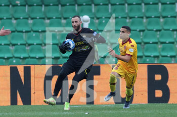 2023-02-25 - the goalkeeper Antony Iannarilli (Ternana)  - TERNANA CALCIO VS AS CITTADELLA - ITALIAN SERIE B - SOCCER