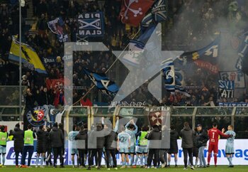 2023-02-28 - Pisa Celebrate with the supporters - PARMA CALCIO VS AC PISA - ITALIAN SERIE B - SOCCER