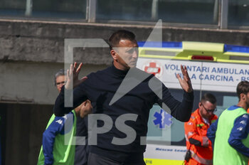18/03/2023 - Daniela Gastaldello Head Coach of Brescia FC gestures during Brescia FC vs Genoa CFC, 30° Serie BKT 2022-23 game at Mario Rigamonti stadium in Brescia, Italy, on March 18, 2023. - BRESCIA CALCIO VS GENOA CFC - SERIE B - CALCIO
