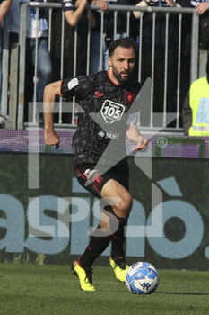 18/03/2023 - Milan Badelj of Genoa CFC play the ball during Brescia FC vs Genoa CFC, 30° Serie BKT 2022-23 game at Mario Rigamonti stadium in Brescia, Italy, on March 18, 2023. - BRESCIA CALCIO VS GENOA CFC - SERIE B - CALCIO