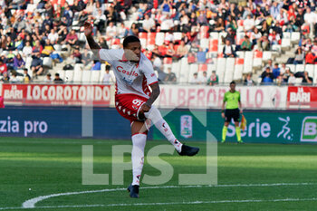 2023-04-01 - Michael Folorunsho (SSC Bari) scores a goal of 2-0 - SSC BARI VS BENEVENTO CALCIO - ITALIAN SERIE B - SOCCER