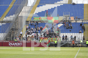 2023-04-10 - Ternana fans show their supportduring Brescia FC vs Ternana Calcio, 32° Serie BKT 2022-23 game at Mario Rigamonti stadium in Brescia, Italy, on April 10, 2023. - BRESCIA CALCIO VS TERNANA CALCIO - ITALIAN SERIE B - SOCCER