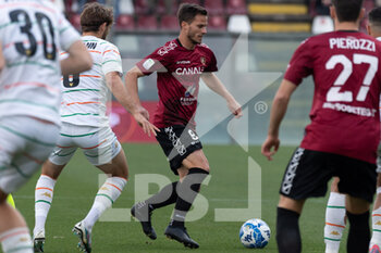 10/04/2023 - Crisetig Lorenzo Reggina carries the ball  - REGGINA 1914 VS VENEZIA FC - SERIE B - CALCIO