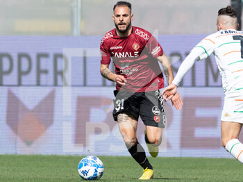 2023-04-10 - Canotto Luigi Reggina carries the ball  - REGGINA 1914 VS VENEZIA FC - ITALIAN SERIE B - SOCCER
