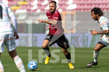 10/04/2023 - Canotto Luigi Reggina carries the ball - REGGINA 1914 VS VENEZIA FC - SERIE B - CALCIO