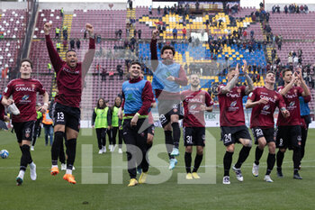 10/04/2023 - Reggina celebrates victory  - REGGINA 1914 VS VENEZIA FC - SERIE B - CALCIO