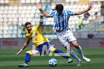 2023-04-22 - Diego Falcinelli (Modena) and Biagio Meccariello (Spal) - MODENA FC VS SPAL - ITALIAN SERIE B - SOCCER