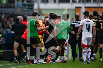 2023-05-13 - Venezia FC and Perugia players fighting on the field during the Italian Serie BKT soccer match at the Pier Luigi Penzo stadium in Venice, Italy, 13th of May 2023 - VENEZIA FC VS AC PERUGIA - ITALIAN SERIE B - SOCCER