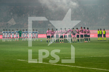 2023-05-19 - Palermo and Brescia lined up for a minute of recollection to honor of the passing of Emilia Romagna's people affected by the flooding during the Italian Serie BKT soccer match Palermo FC vs. Brescia at the Renzo Barbera stadium in Palermo, Italy, 19th of May 2023 - PALERMO FC VS BRESCIA CALCIO - ITALIAN SERIE B - SOCCER