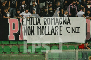 2023-05-19 - Supporters Palermo for the people of Emilia Romagna affected by the flood during the Italian Serie BKT soccer match Palermo FC vs. Brescia at the Renzo Barbera stadium in Palermo, Italy, 19th of May 2023 - PALERMO FC VS BRESCIA CALCIO - ITALIAN SERIE B - SOCCER
