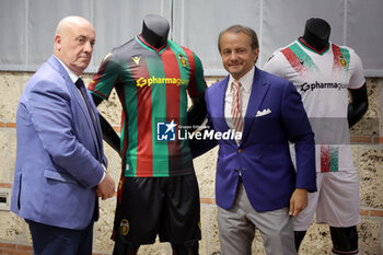 2023-08-05 - Presentation of the new official match shirts of Ternana Calcio for the 2023/24 season
the president Nicola Guida and prefecto of Terni Giovanni Bruno - PRESENTATION OF THE NEW OFFICIAL MATCH SHIRTS OF TERNANA CALCIO FOR THE 2023/24 SEASON - ITALIAN SERIE B - SOCCER