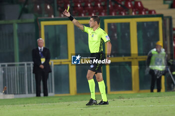 2023-08-30 - Admonition Cristiano Lucarelli (Ternana)
referee Manganiello - TERNANA CALCIO VS US CREMONESE - ITALIAN SERIE B - SOCCER