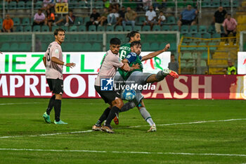 2023-09-02 - Palermo F.C.’s Giuseppe Aurelio in action against during the Italian Serie BKT soccer match SSC Palermo F.C. vs. Feralpisalo at the Renzo Barbera Stadium, Palermo, Italy, 2nd of September 2023 - PALERMO FC VS FERALPISALò - ITALIAN SERIE B - SOCCER