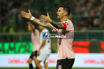 2023-09-22 - Palermo F.C.’s Matteo Brunori shows his disappointment at the refree during the Italian Serie BKT soccer match Palermo F.C. vs. Cosenza Calcio at the Renzo Barbera Stadium, Palermo, Italy, 22th of September 2023 - PALERMO FC VS COSENZA CALCIO - ITALIAN SERIE B - SOCCER