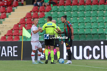 2023-09-23 - Davi Simone (Sudtirol) claim with referee
Casasola Tiago Matias (Ternana) - TERNANA CALCIO VS FC SüDTIROL - ITALIAN SERIE B - SOCCER