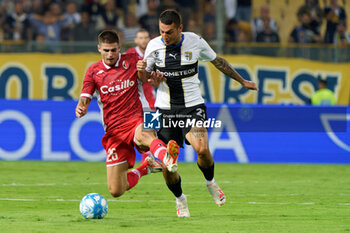 2023-09-27 - Ilias Koutsoupias (SSC Bari) and Anthony Partipilo (Parma Calcio) - PARMA CALCIO VS SSC BARI - ITALIAN SERIE B - SOCCER