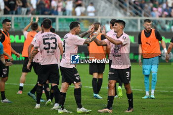 01/10/2023 - Happiness of Palermo F.C. after win the Italian Serie BKT soccer match Palermo F.C. vs. F.C. Sudtirol at the Renzo Barbera Stadium, Palermo, Italy, 1st of October 2023 - PALERMO FC VS FC SüDTIROL - SERIE B - CALCIO