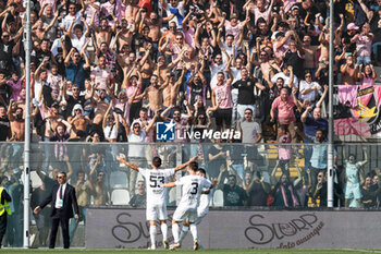 2023-10-07 - Liam Henderson (Palermo) celebrates after scoring the gol of 0-1 - MODENA FC VS PALERMO FC - ITALIAN SERIE B - SOCCER