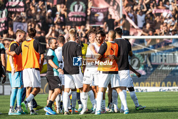 2023-10-07 - Palermo celebrates the victory - MODENA FC VS PALERMO FC - ITALIAN SERIE B - SOCCER