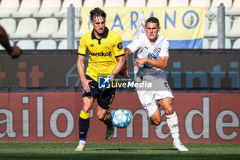 2023-10-07 - Leo Stulac (Palermo) and Edoardo Duca (Modena) - MODENA FC VS PALERMO FC - ITALIAN SERIE B - SOCCER