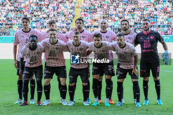 2023-10-29 - Palermo F.C. for team photo lined up during the Italian Serie BKT soccer match Palermo F.C. vs. LEcco 1912 at the Renzo Barbera Stadium, Palermo, Italy, 29th of October 2023 - PALERMO FC VS LECCO 1912 - ITALIAN SERIE B - SOCCER