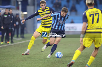 2023-11-12 - Mats Lemmens (Lecco) and Adrian Benedyczak (Parma) during the Serie BKT match between Lecco and Parma at Stadio Mario Rigamonti-Mario Ceppi on November 12, 2023 in Lecco, Italy.
(Photo by Matteo Bonacina/LiveMedia) - LECCO 1912 VS PARMA CALCIO - ITALIAN SERIE B - SOCCER