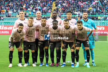 2023-11-12 - Palermo F.C. for team photo lined up during the Italian Serie BKT match between Palermo F.C. vs A.S. Cittadella at the Renzo Barbera stadium in Palermo, Italy - PALERMO FC VS AS CITTADELLA - ITALIAN SERIE B - SOCCER