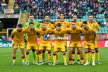2023-11-12 - A.S. Cittadella for team photo lined up during the Italian Serie BKT match between Palermo F.C. vs Cittadella on 2th November 2023 at the Renzo Barbera stadium in Palermo, Italy - PALERMO FC VS AS CITTADELLA - ITALIAN SERIE B - SOCCER