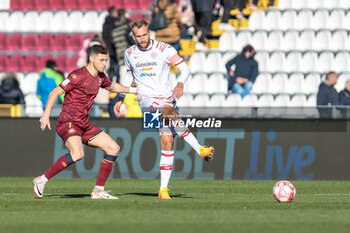 2023-11-25 - Fabian Tait (FC Sudtirol) hindered by Luca Pandolfi (A. S. Cittadella) - AS CITTADELLA VS FC SüDTIROL - ITALIAN SERIE B - SOCCER