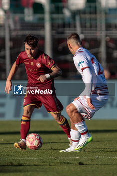 2023-11-25 - Claudio Cassano (A. S. Cittadella) in action against Simone Davi (FC Sudtirol) - AS CITTADELLA VS FC SüDTIROL - ITALIAN SERIE B - SOCCER