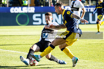 2023-11-25 - Jacopo Manconi (Modena) and Enrico Dalprete (Parma) - PARMA CALCIO VS MODENA FC - ITALIAN SERIE B - SOCCER