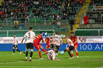 2023-12-01 - Pietro Iemmello (U.S. Catanzaro) scores a goal during the Italian Serie BKT match between Palermo F.C. vs. U.S. Catanzaro on 1st December 2023 at the Renzo Barbera Stadium in Palermo, Italy - PALERMO FC VS US CATANZARO - ITALIAN SERIE B - SOCCER