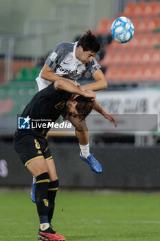 2023-12-02 - Samuel Giovane (Ascoli) in action against Tanner Tessman (Venezia) - VENEZIA FC VS ASCOLI CALCIO - ITALIAN SERIE B - SOCCER