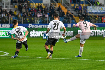 2023-12-10 - Matteo Brunori (Palermo F.C.) scores a goal during the Italian Serie BKT match between Parma Calcio vs. Palermo F.C. at the Ennio Tardini Stadium in Parma, Italy - PARMA CALCIO VS PALERMO FC - ITALIAN SERIE B - SOCCER