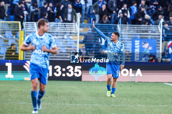 2023-12-23 - Alessandro Gabrielloni (Como 1907) celebrate after goal - COMO 1907 VS PALERMO FC - ITALIAN SERIE B - SOCCER