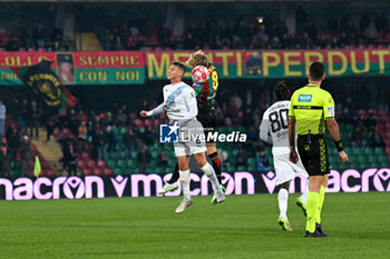 2023-11-26 - Kristoffer Lund (Palermo F.C.) in action against Kees de Boer (Ternana Calcio) during the Italian Serie BKT match between Ternana Calcio vs. Palermo F.C. on 26th November 2023 at the Libero Liberati Stadium in Terni, Italy - TERNANA CALCIO VS PALERMO FC - ITALIAN SERIE B - SOCCER