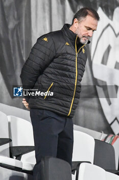 2023-12-26 - Head Coach Luca D'Angelo (Spezia) - SPEZIA CALCIO VS MODENA FC - ITALIAN SERIE B - SOCCER