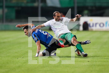 2023-05-11 - Giovanni Pinto (#2 - Monopoli) vies the ball with Daniel Sannipoli (#8 - Latina Calcio) - MONOPOLI VS LATINA - ITALIAN SERIE C - SOCCER