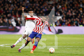 2023-01-27 - Memphis Depay of Atletico de Madrid and Eder Militao of Real Madrid during the Spanish cup, Copa del Rey, Quarter Finals football match between Real Madrid and Atletico de Madrid on January 26, 2023 in Madrid, Spain - FOOTBALL - SPANISH CUP - REAL MADRID V ATLETICO MADRID - SPANISH CUP - SOCCER