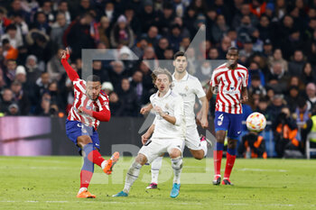 2023-01-27 - Memphis Depay of Atletico de Madrid and Luka Modric of Real Madrid during the Spanish cup, Copa del Rey, Quarter Finals football match between Real Madrid and Atletico de Madrid on January 26, 2023 in Madrid, Spain - FOOTBALL - SPANISH CUP - REAL MADRID V ATLETICO MADRID - SPANISH CUP - SOCCER